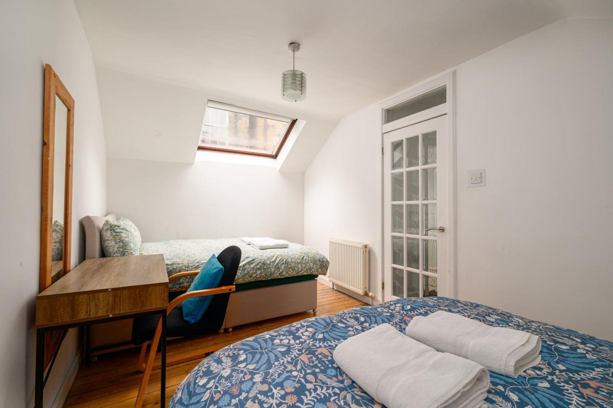 Bright - Central - Sleeps 10 Эдинбург Экстерьер фото